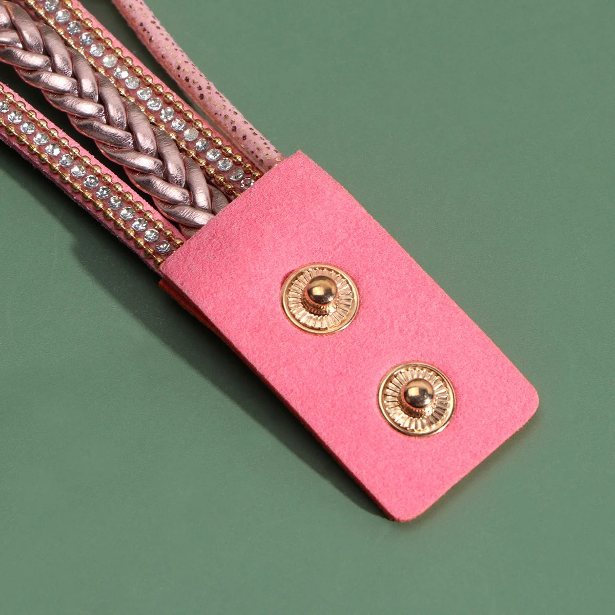 

Braided Quartz Chain Wristwatch Wrist Watch For Female Creative Wrist Decoration Birthday Women Watch Gift Pink