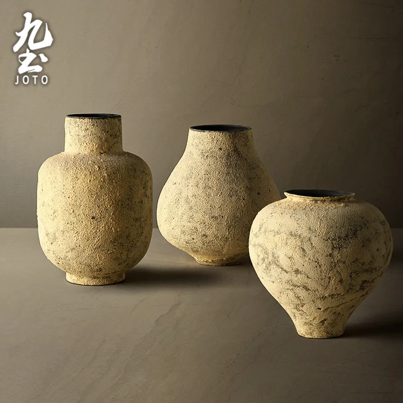 

JOTO Simple and versatile Vintage ceramic texture Handmade Rough Ceramic Vase DER0109