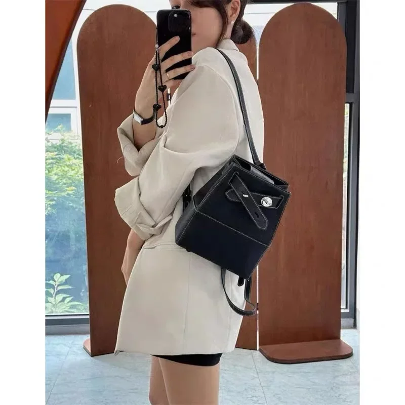 Korean version autumn and winter backpack bag new premium texture backpack niche retro commuter shoulder bucket bag