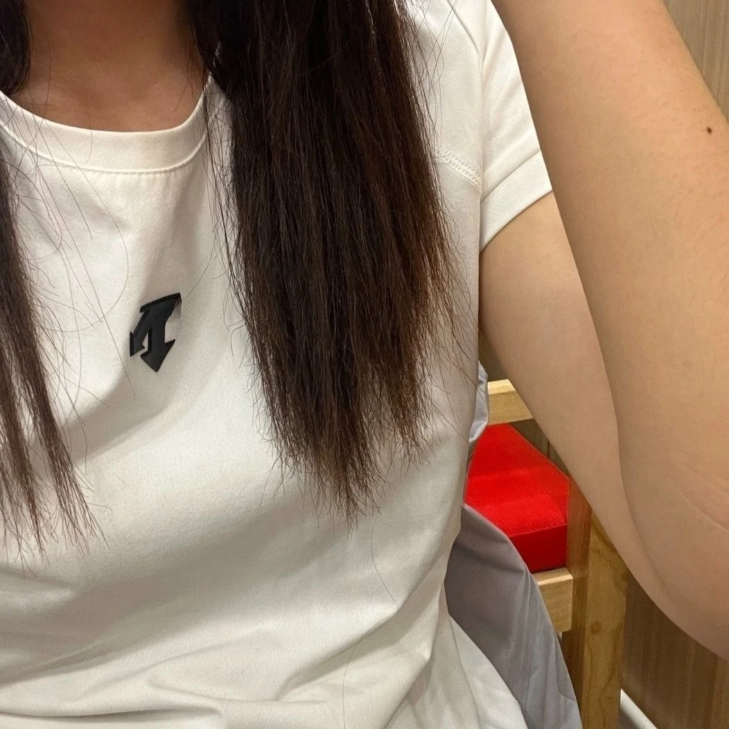 

Summer Thin Short Sleeve Women's Casual Sports T-Shirt Round Neck Quick Dry Silicone Back Strap Breathable
