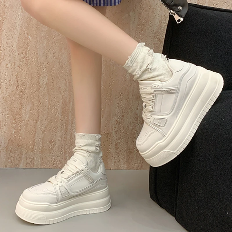 Women Platform Sneakers Casual Luxury Outdoor Versatile Design Shoes Comfortable Flat Sneakers Running Sports Shoes Female 35-40