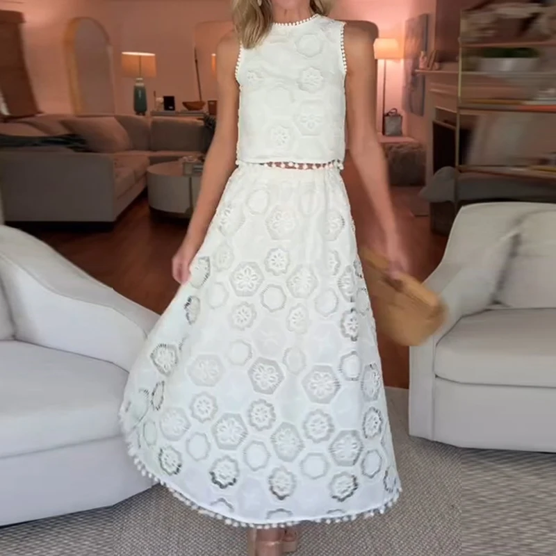 

Elegant Sleeveless Halter Tassel Vest And A-line Skirts Set Fashion Solid Color High Waits Sets Leisure Vacation Loose Lace Sets