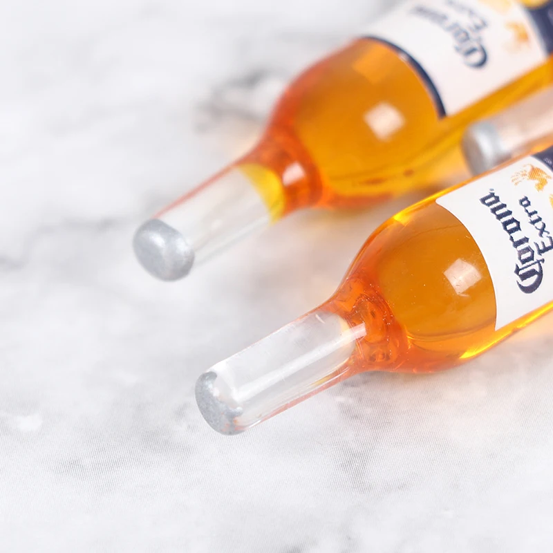 【M】10Pcs 1:6 Dollhouse Miniature Resin Beer Bottle Simulation Wine Bottle Model Doll House Accessories Kids Toys