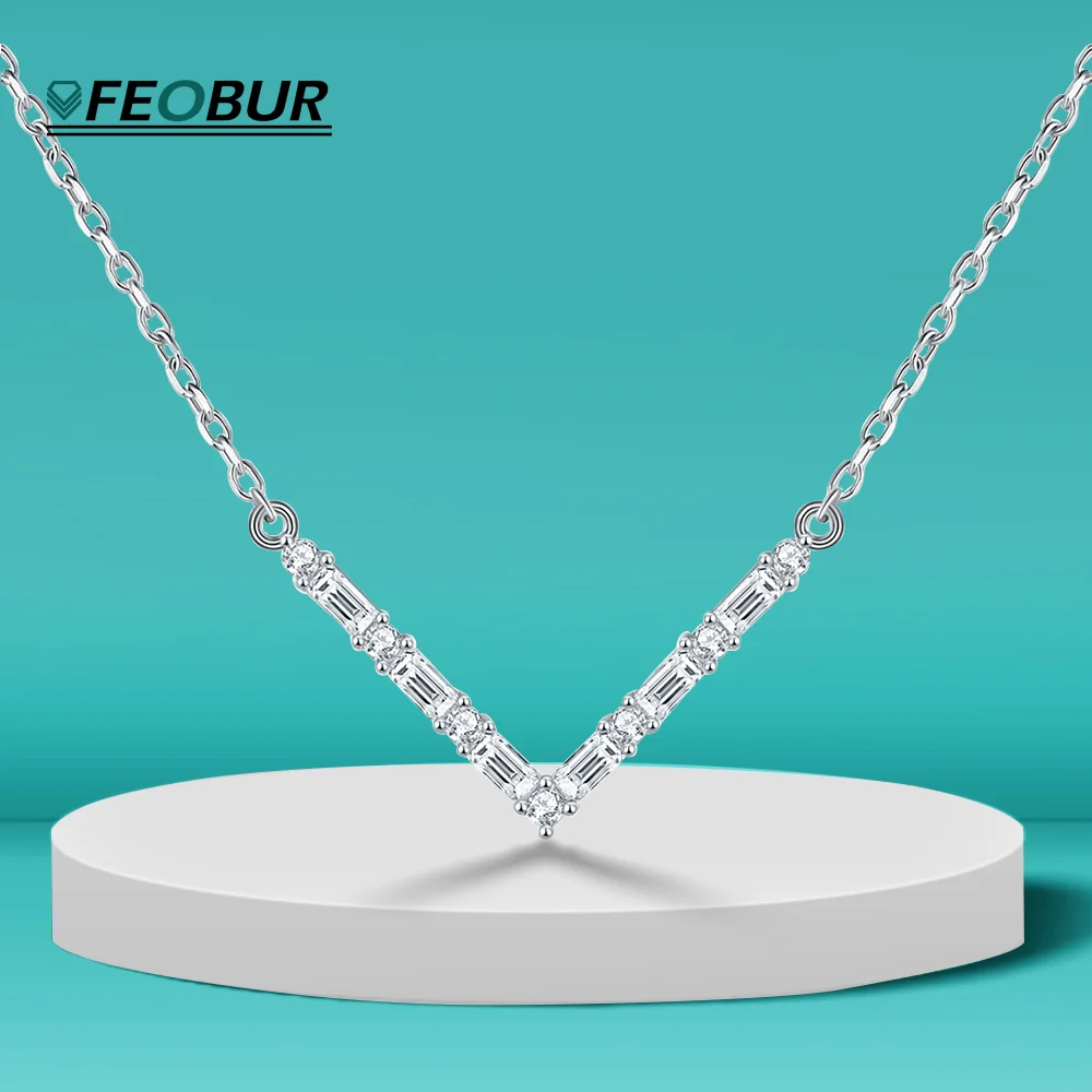 

Full Moissanite Pendant Necklace for Women Emerald Round Cut 925 Sterling Silver Plated 18k Gold V-shaped Collarbone Chain gift