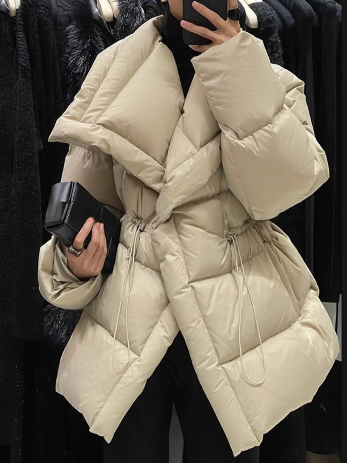 

Женская пуховая куртка ROUJE KEFSS, осенне-зимняя, с отложным воротником, приталенная, из утиного пуха, средней длины, прямоугольной формы, цвет песочный