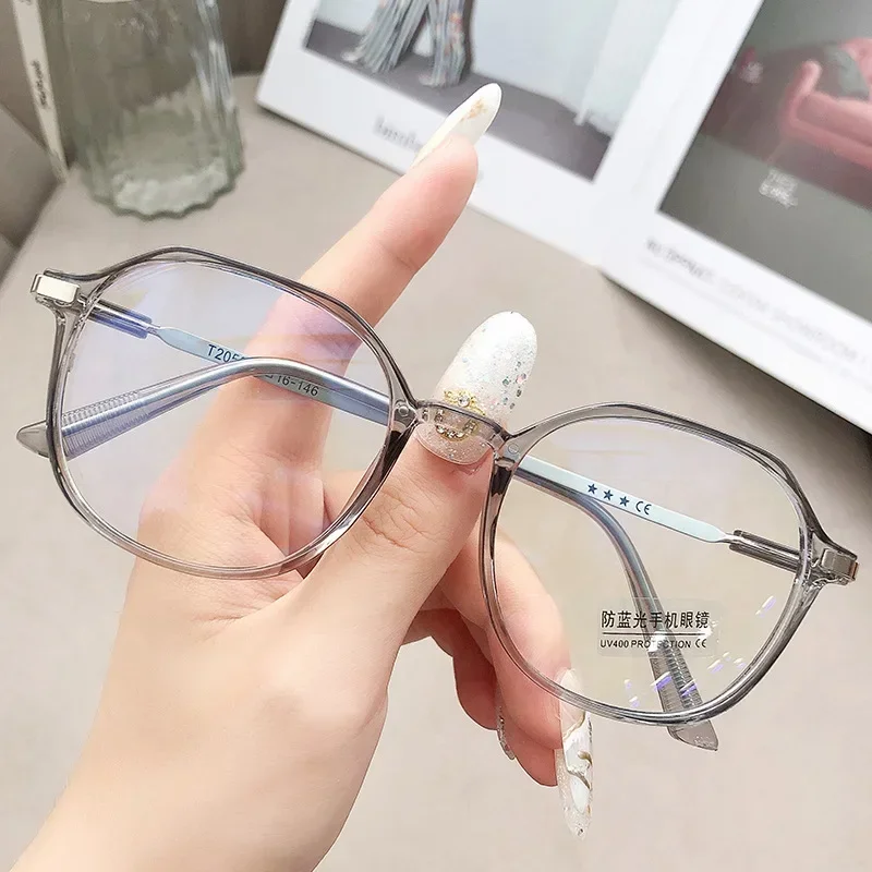 Transparent Computer Glasses Frame Women and Men Anti Blue Light Round Glasses Blackout Optical Lenses