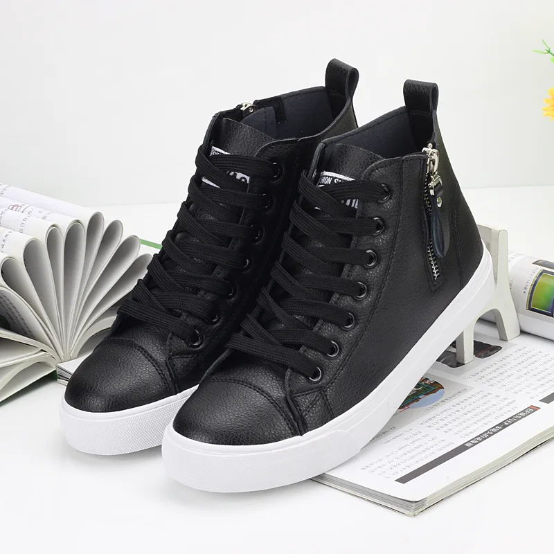 2022 Autunno e Inverno Nuove Donne Scarpe alte Vulcanizzate Pu Leather Lace-up Appartamenti Moda Sneakers Best Venditori Stivali Promotin