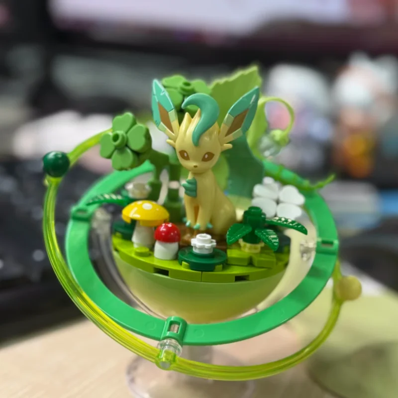 In Stock Keeppley Anime PokéMon Eevee Family Planet Series Assembly Model Toy Ornaments Collection Action Figure Toy Gift