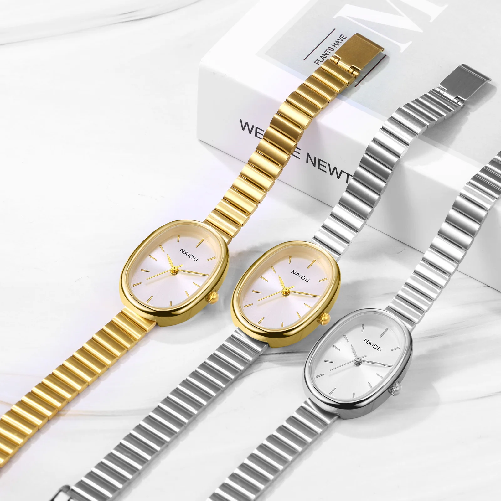 Lancardo นาฬิกาข้อมือควอทซ์ทรงวงรีแบบบางพิเศษสายสแตนเลสปรับขนาดได้สำหรับผู้หญิงนาฬิกากันน้ำแบบลำลองสำหรับธุรกิจ