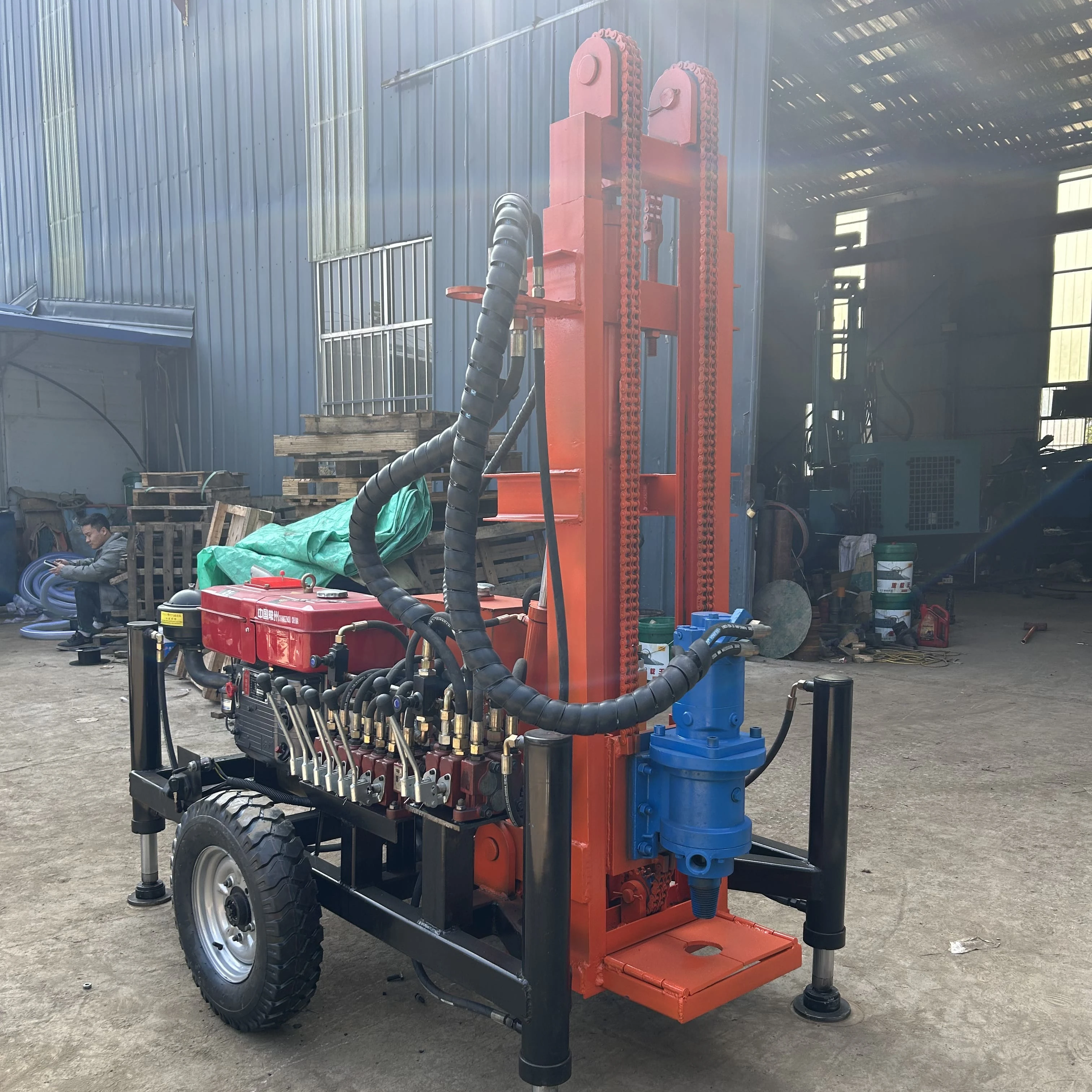 

Small Portable Diesel Water Well Drilling Rig 100/150m Depth with Pump and Motor As Core Components