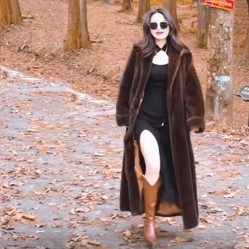 2025 겨울 신상 퍼 밍크 코트 젊은 고급 친환경 털 루즈핏 롱 해외 스타일 코트 인조 밍크 편안함