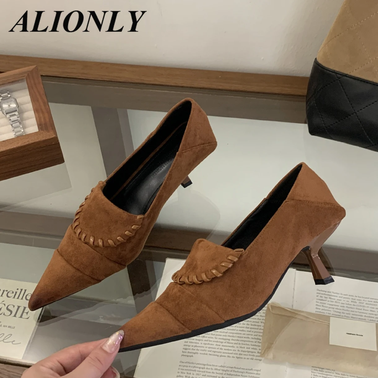 

Alionly/2026, новые зимние тапочки для дома и улицы, противоскользящая теплая удобная обувь на толстой подошве для родителей и детей, зимние сапоги для отдыха