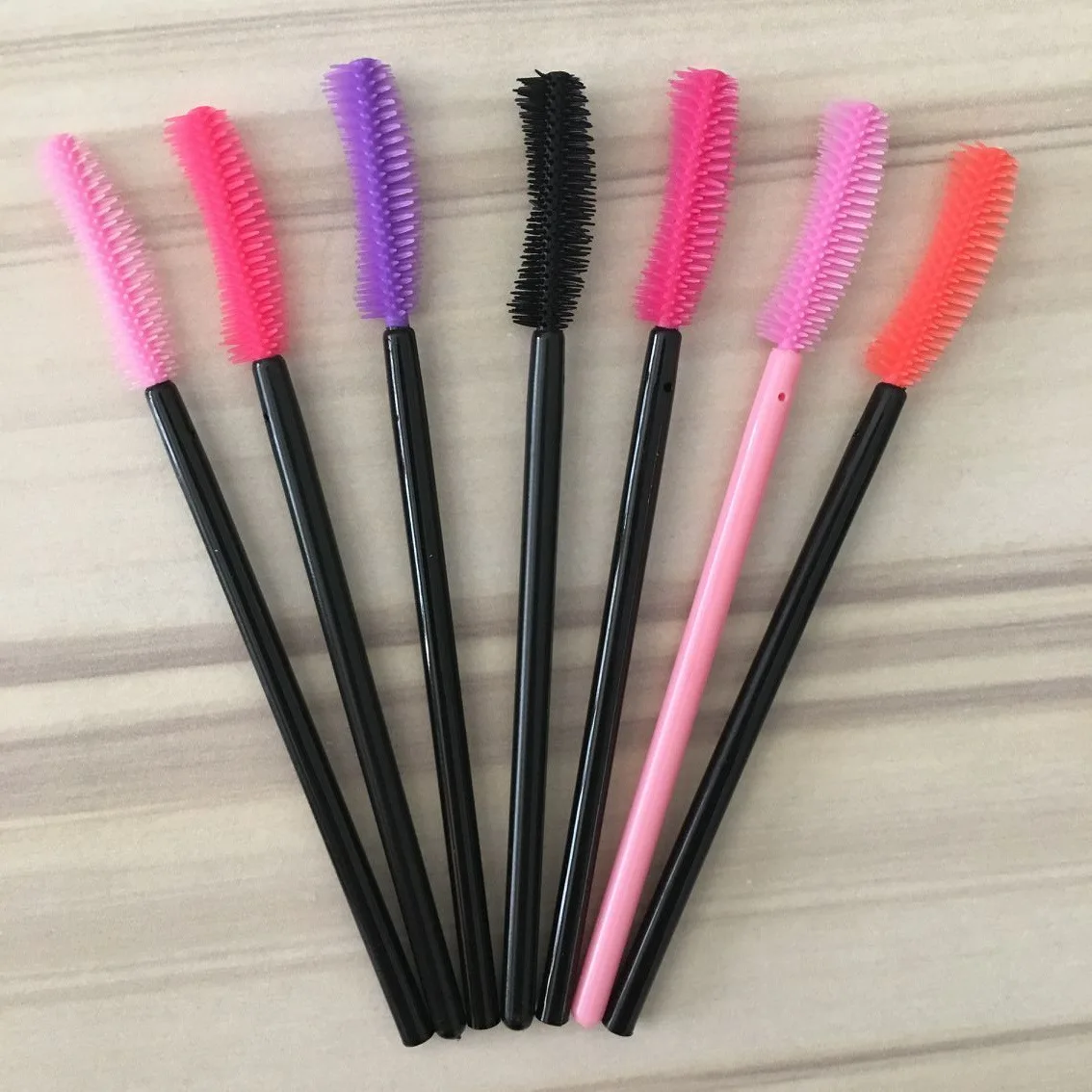 1000 Pcs Einweg Silikon Mascara Zauberstäbe Wimpern Augenbraue Pinsel Pinsel Kamm für Lash Verlängerung Frau Make-Up Werkzeuge Zubehör