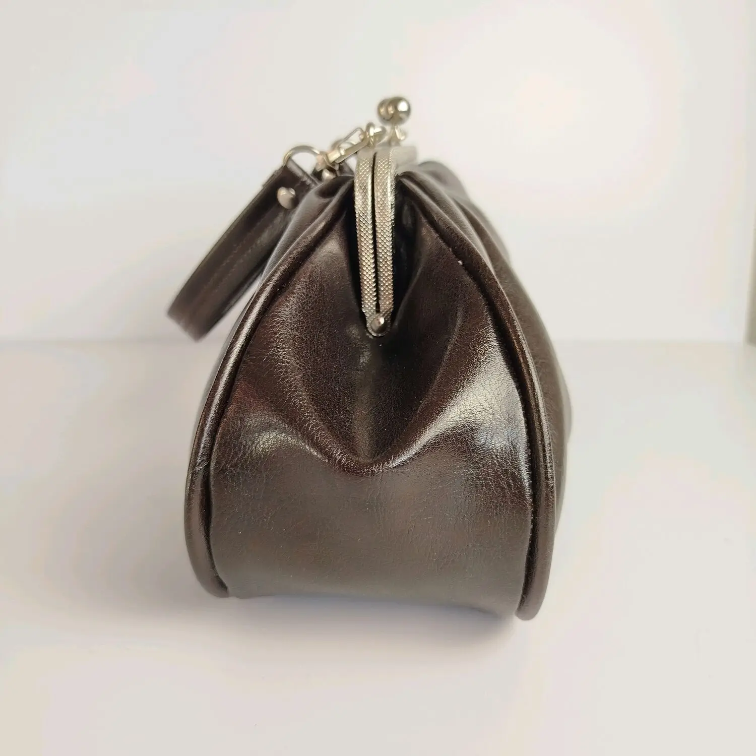 LOST IN VINTAGE Artficial Leather Ball Bronze Sliver Frame Kiss-lock Dark Brown Large Purse Evening Clutch Puffy Bags 35x20x12cm view 6