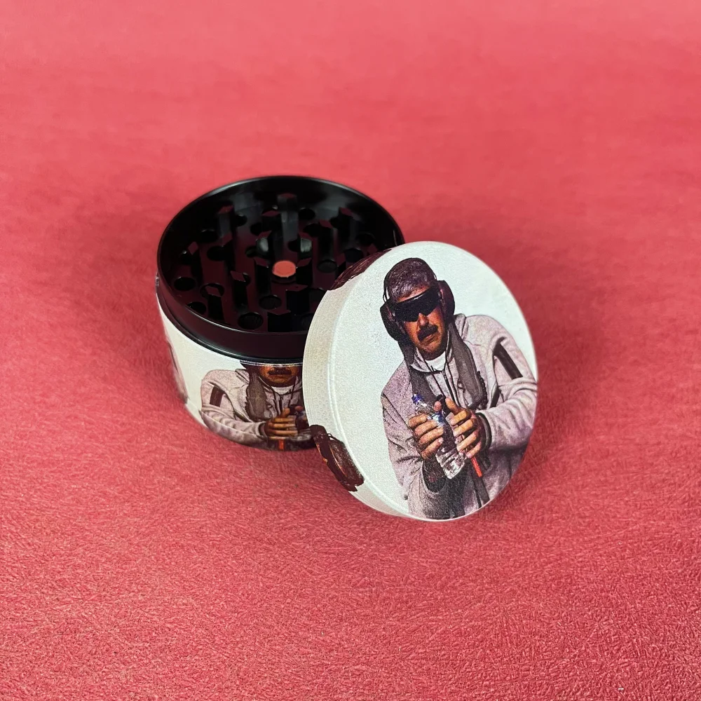 Moedor de Ervas de 2 Polegadas, Triturador de Metal de 4 Camadas, Moedor de Sal e Especiarias, Acessórios para Fumar Cigarros e Tabaco