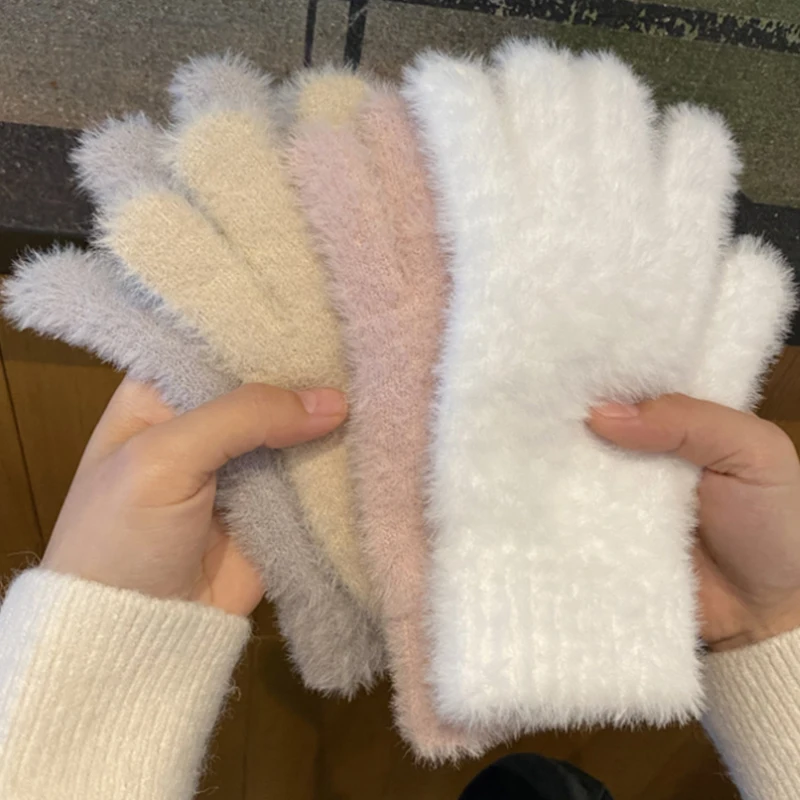 

Lovely Coral Velvet Fingerless Warm Furry Gloves Women Korean INS Style Winter Solid Color Versatile Plush Thickened Cold-proof