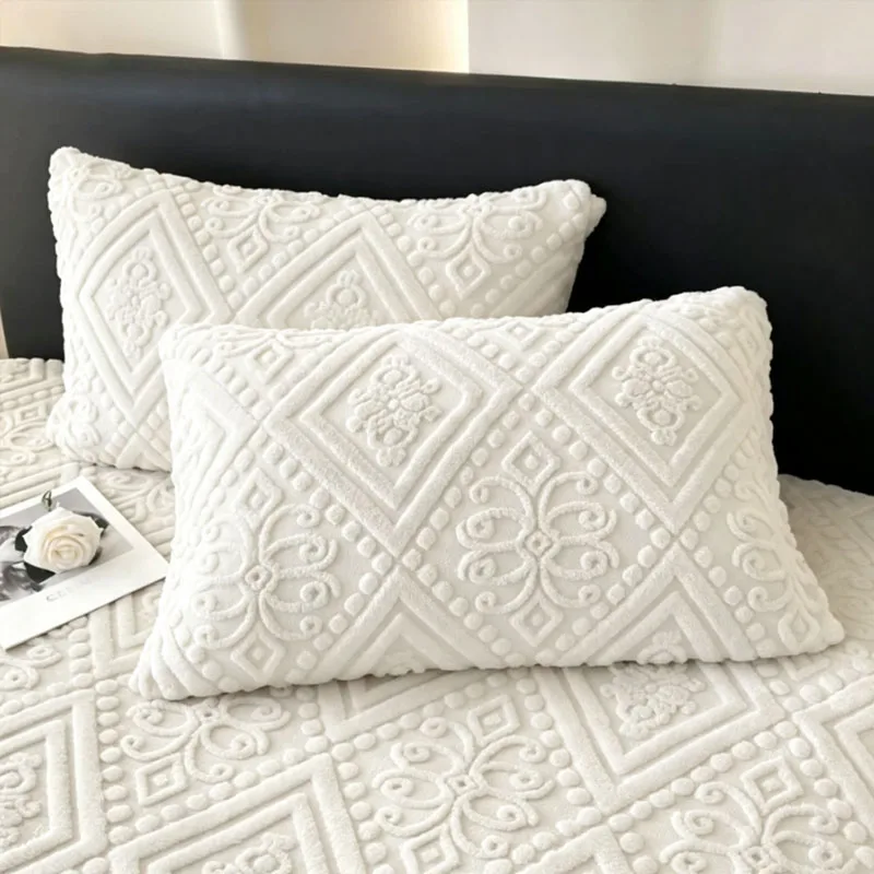 1-4PCS 48x74cm European Jacquard Velvet Pillowcase Thick Winter Warm Carved Velvet Cover Anti Static for Home Bedroom