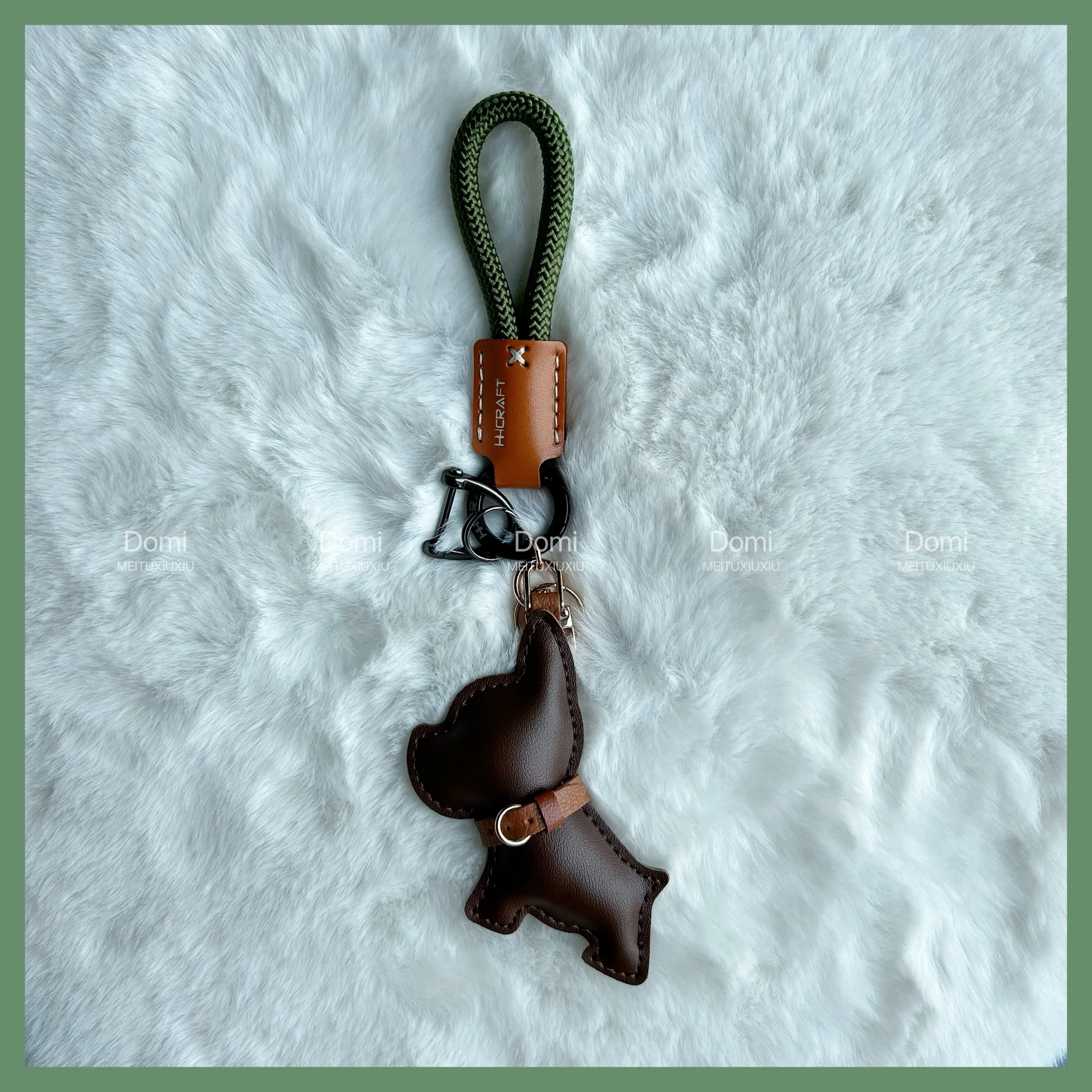 Handmade custom leather puppy car keychain pendant cute creative couple gift bag accessories premium