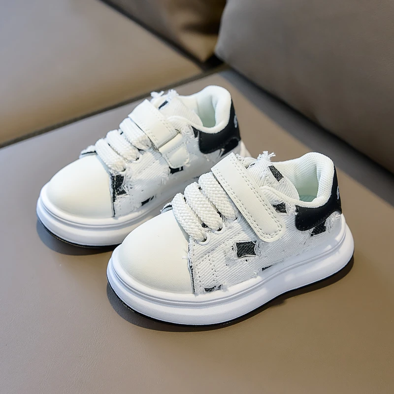 Kinder Freizeitschuhe mit Klettverschluss Weiche Sohle Jungen Mädchen Sportschuhe Runde Zehen Rutschfest 2026 Brandneue Kinder-Outdoor-Schuhe – Detail 5