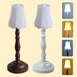 Veilleuse rétro pour dortoir et chambre à coucher, protection des yeux de chevet, petite lampe de table, mini lampe créative européenne, ornements pour salle d'étude