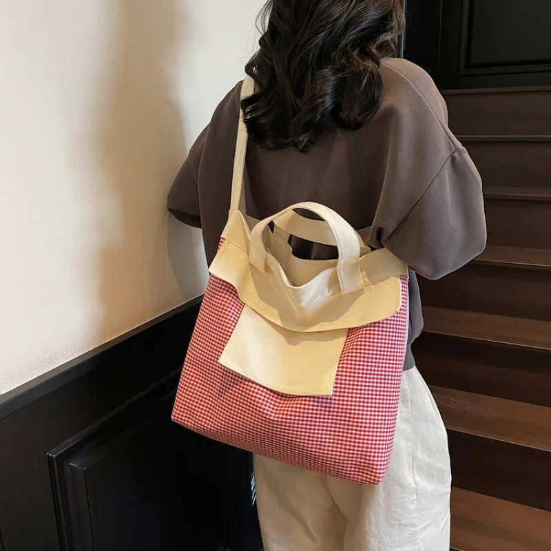 

Waterproof Canvas Crossbody Bag Women Polka Dot Pattern Adjustable Strap Multi-Pocket Lightweight Seasonal Hot Travel Bag​