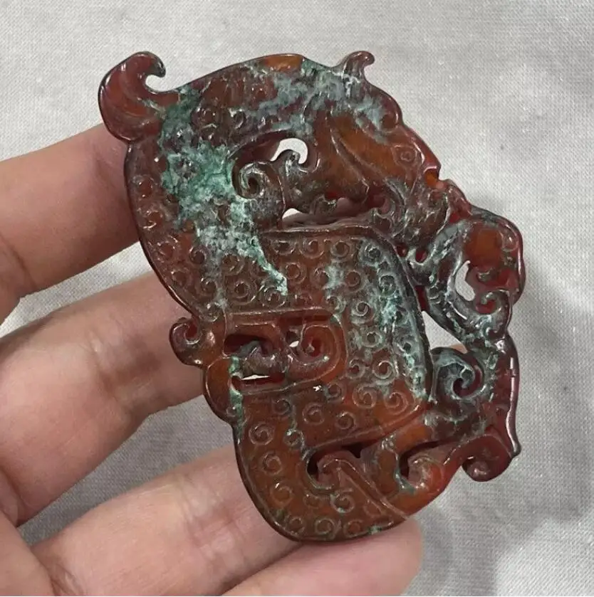 

Chinese Old Jade Collection Red Mountain Culture Dragon Pattern Pendant 66