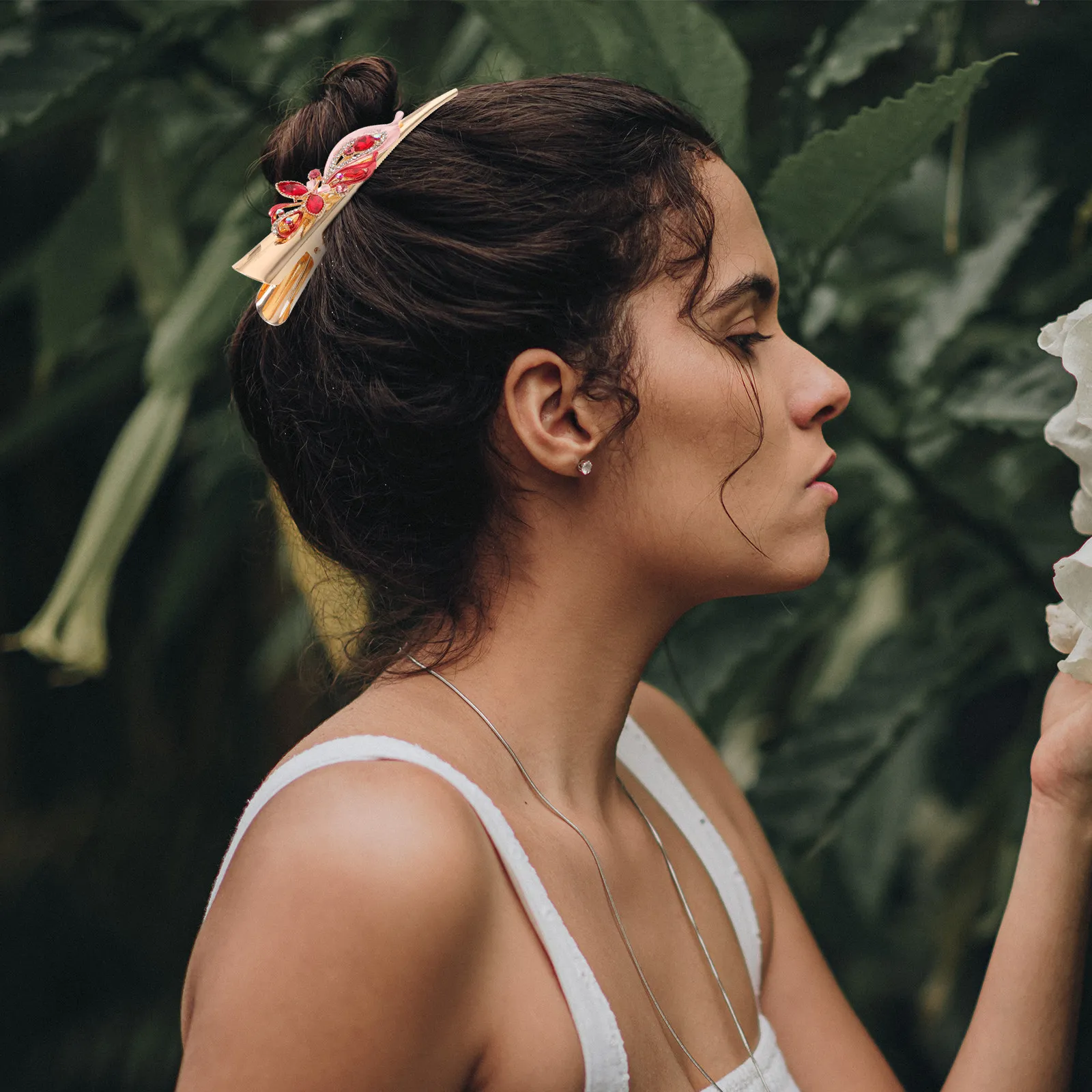 

Винтажная заколка для волос в форме утиного клюва с цветочным декором из страз, металлическая, для женщин, декоративные аксессуары для волос, шикарные, элегантные, для вечеринок и свадеб