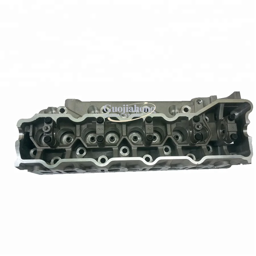 Cabeça de cilindro brandnew do motor das peças sobresselentes 4M40 da máquina escavadora de Honour Time para peças do motor