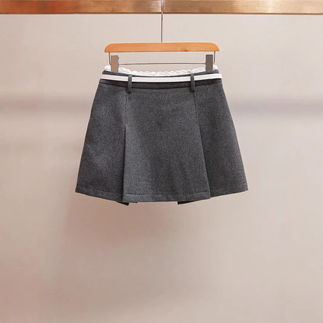 2025 خريف موضة جديدة ريترو أنيقة سترة متماسكة قصيرة الأكمام الدانتيل تقليم حجر الراين #4