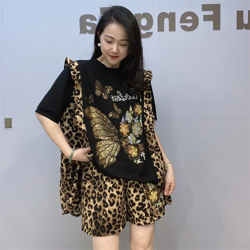 Imagem -02 - Conjunto de Duas Peças Estampa Leopardo Strass para Senhoras Terno Chiffon Blusa de Manga Curta Shorts Soltos Tamanho Grande Nova Moda Verão 2024