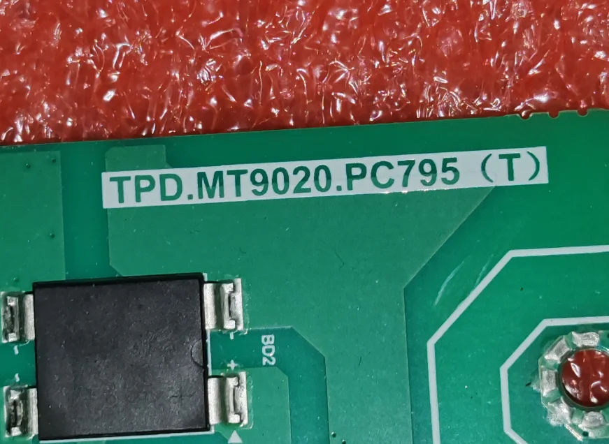 TPD.MT9020.PC795(T) F 21070288      WiFi ネットワーク スリーインワン TV マザーボードのテスト、物理的な写真の撮影
