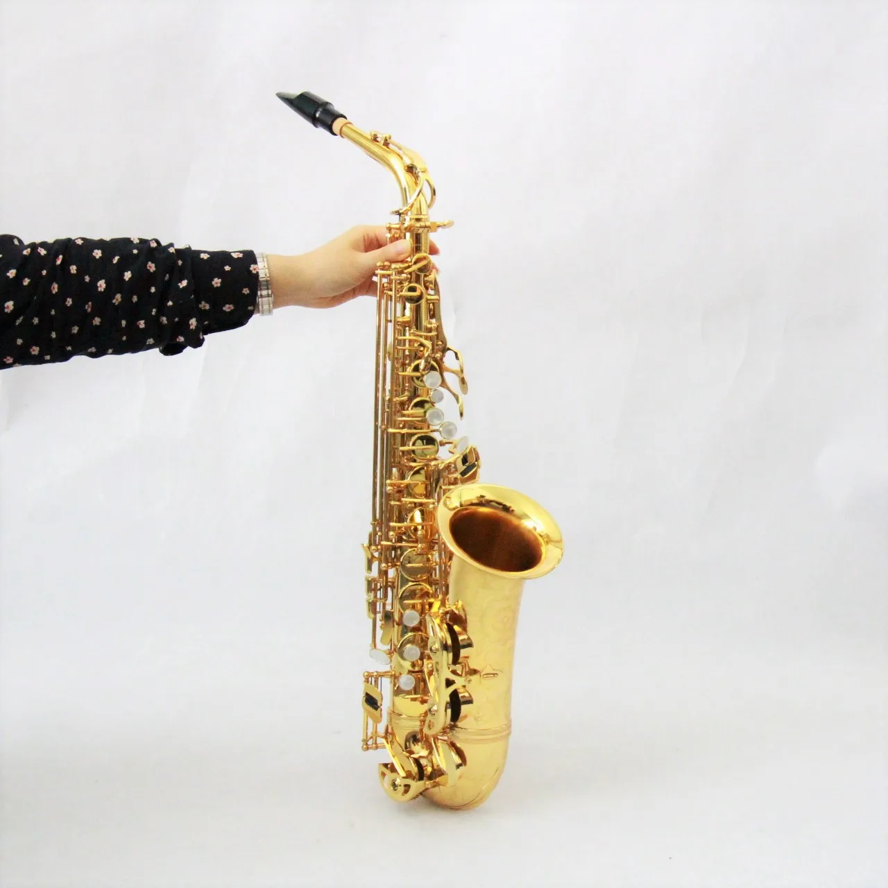 Professional Alto Saxophone Nice Price Saxophone Alto Gold Lacquered Saxophone Alto High Quality