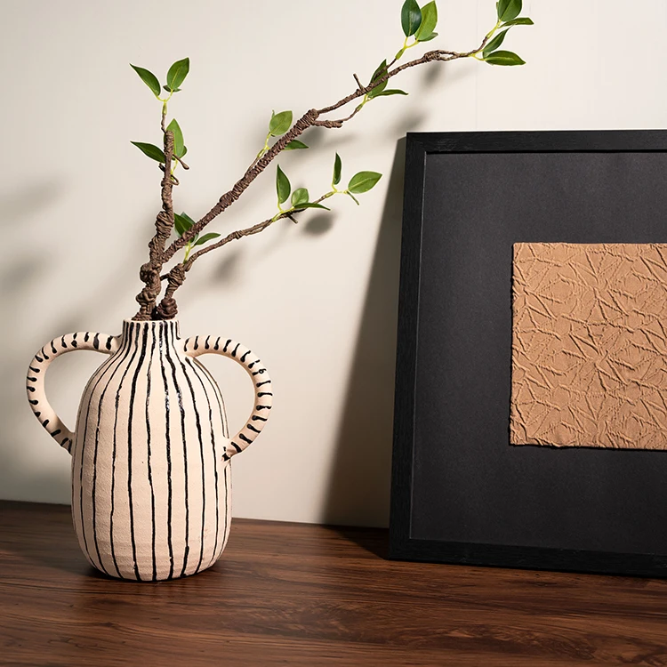 Home Decor Luxury Art Vase Beige Resin Ornaments Interior Home Decoration Double Ear Line Flower Vase