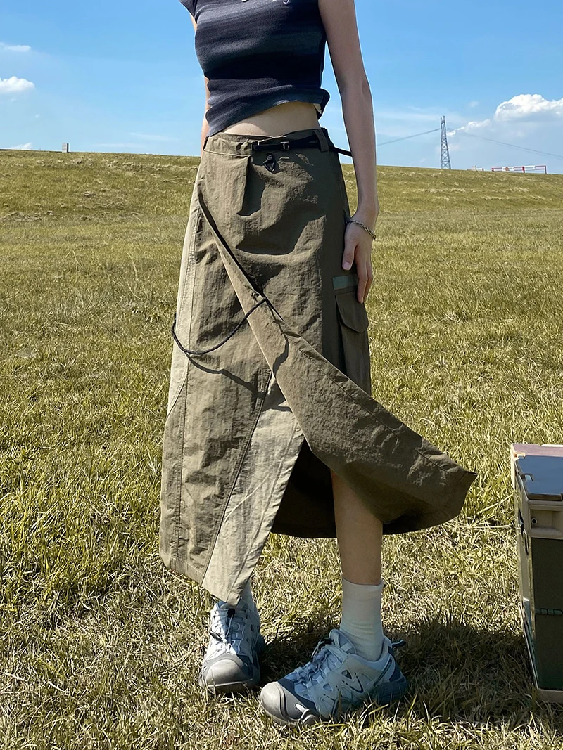 

Aket American Retro Workwear Sle Parachute f Skirt Women's Spor Long Skirt Waist Button Design High Waist A-Line Co...