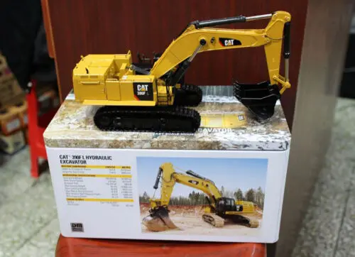 

390F LME L Hydraulic Excavator 1:50 Scale Metal Model By DieCast Masters 85284