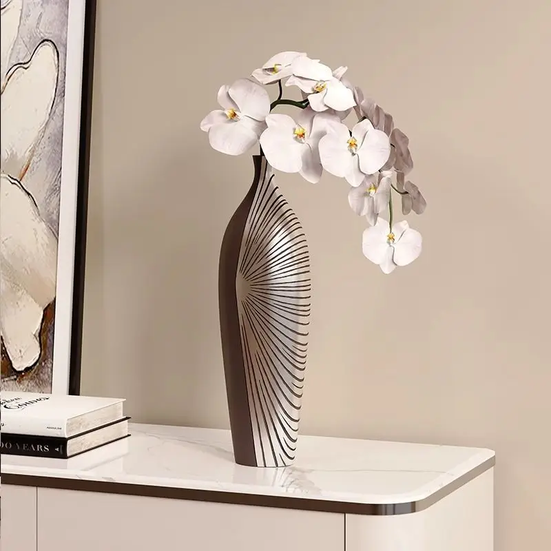 European Retro Heat Resistant Resin Vase Chinese Original Ornament Simple Modern Decor for Living Room Foyer Housewarming Gift