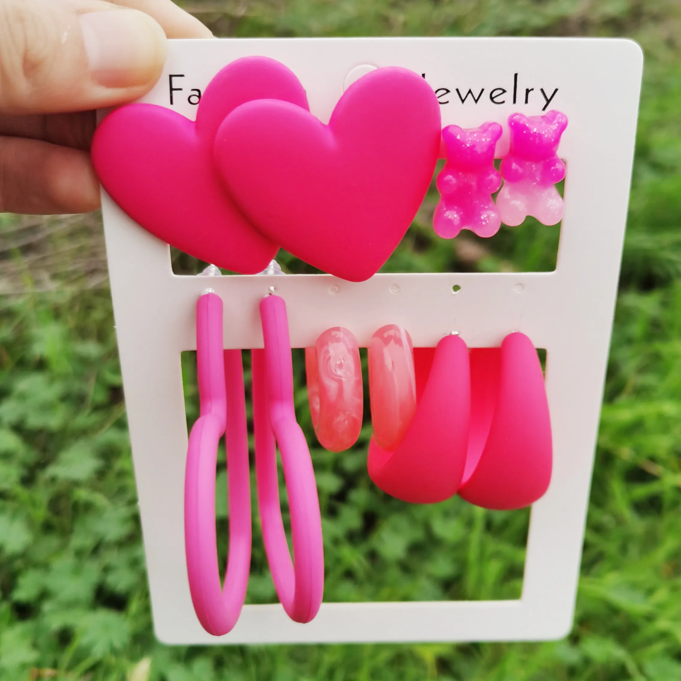

5 Pairs/Set Colorful Acrylic Candy Bear Heart Stud Earrings for Women Korean Fashion C-shaped Circle Hoop Earring Sets Jewelry