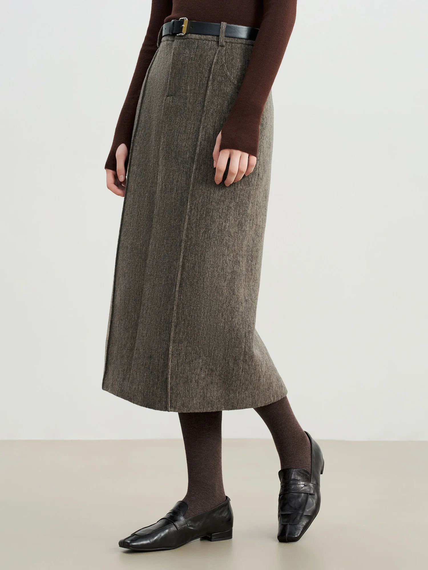 ZIQIAO Retro Mid-length Straight Skirt for Women 2025 Autumn and Winter New Slit Woolen Skirt Commuting Soft Warm British Style