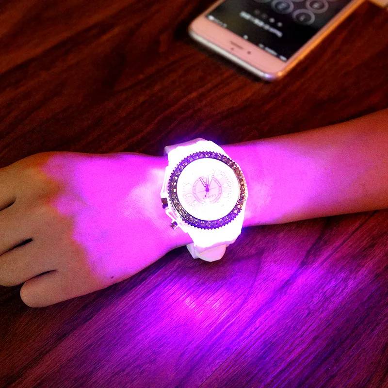 LED Light Flash Luminous Watches Women Men Boys Girls Silicone Wrist Watch Fashion Rhinestone Clock Kids Children Relogio Saati