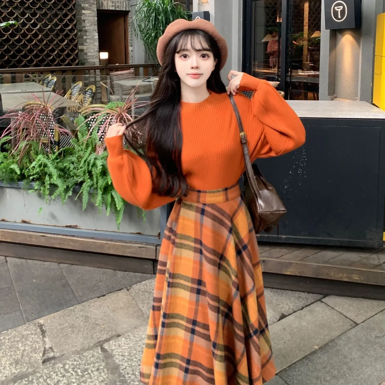 Spring and Autumn 2025 French Retro Chic Knitted Sweater High Waist Woolen Plaid Skirt Two-Piece Set