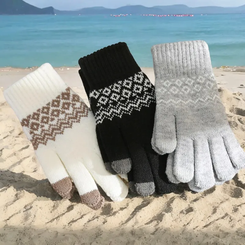 Winter touch screen couple gloves for men and women, warm and thickened cold resistant elastic knitted full finger gloves Glove