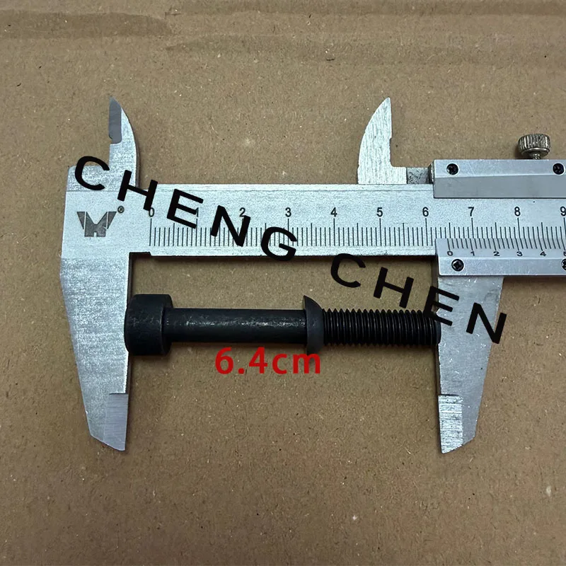 

4PCS For JAC refine M1 M4 M5 T6 T8 Engine injector screw, Injector pressure plate screw OEM 1042013FB