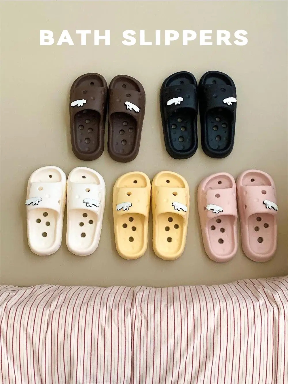 

Couples Batoom ower Proof Home Slippers Summer Cool Hole Design Anti Odor Dog Fun Men's Women's Flat Sandals EVA Material