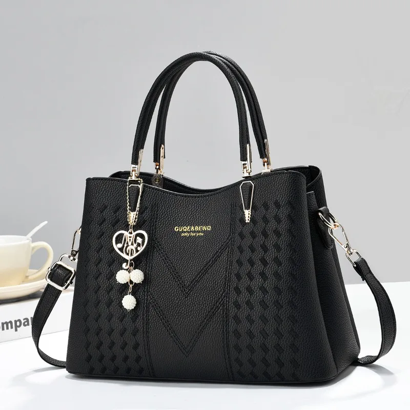 

Luxurious Minimalist Large Capacity PU Leather Shoulder Bag Women's Versatile Handbag Fashionable Tote Bag for Daily Use