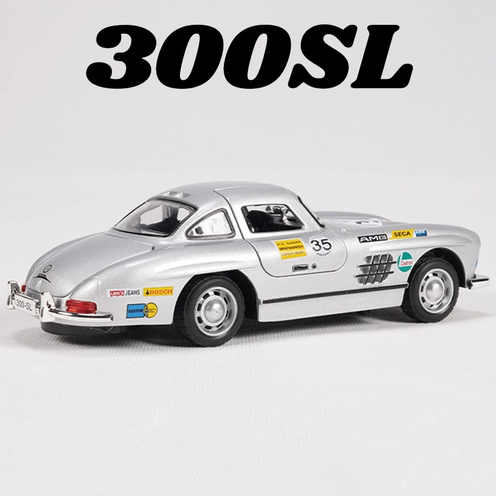 مقياس 1:32 300SL سيارة رياضية لعبة مجسمة جسم معدني إطارات مطاطية ضوء الصوت التراجع نماذج السيارات جمع عرض الحلي