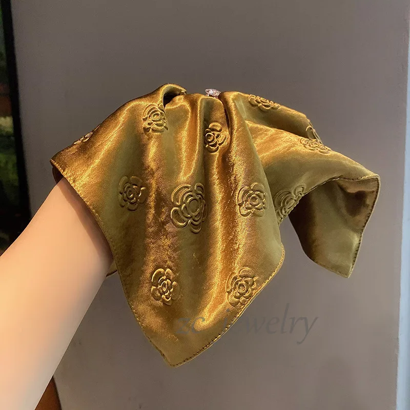 

High-Quality French Style Elegant Pearl Satin Camellia High-End Hair Tie Fashion Scarf Scrunchie Hair Accessory Elastic Band