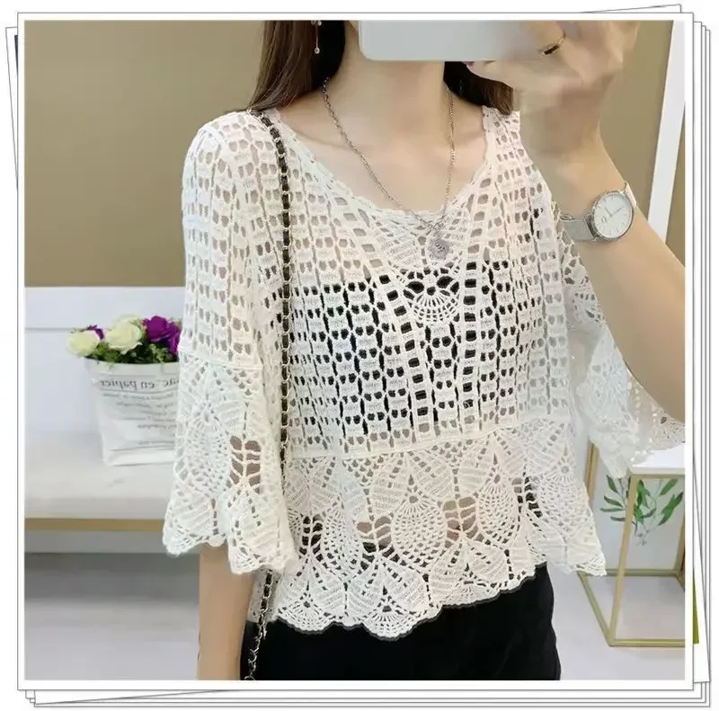 Lady Spring Summer 2023 Fashion New Loose Five-point Sleeve Short Round Neck Solid Color Plaid Casual Female Hollow Out Lace Top