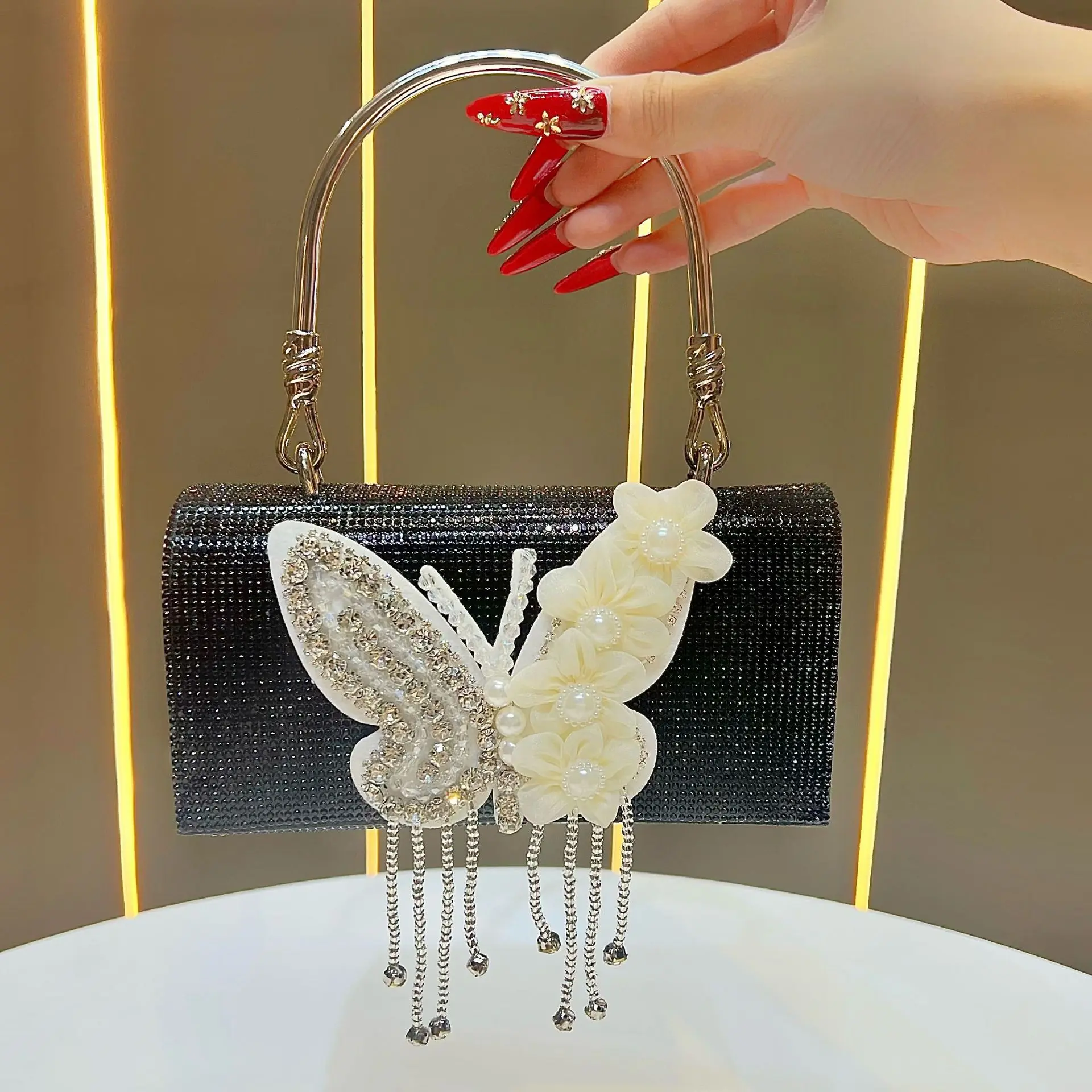 

Яркие вечерние сумки со стразами для женщин, роскошные сумки через плечо, модные квадратные сумки с цепочкой, вечерние свадебные клатчи