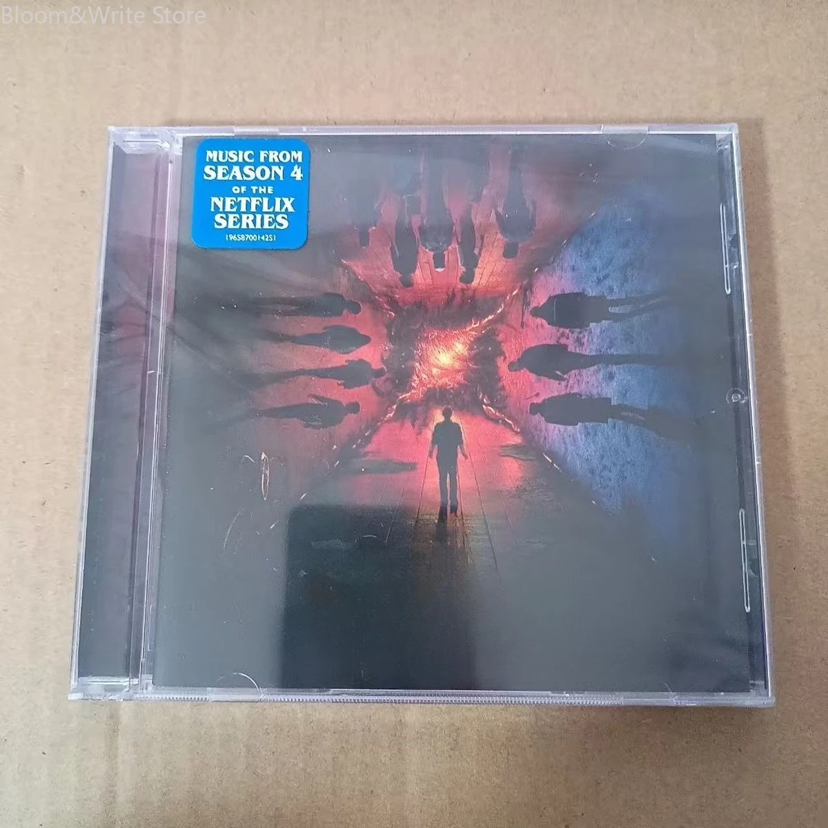 

Оригинальный CD-сборник саундтреков к 3-му эпизоду 4-го сезона знаменитого научно-фантастического и остросюжетного телесериала S-Stranger T-Things.