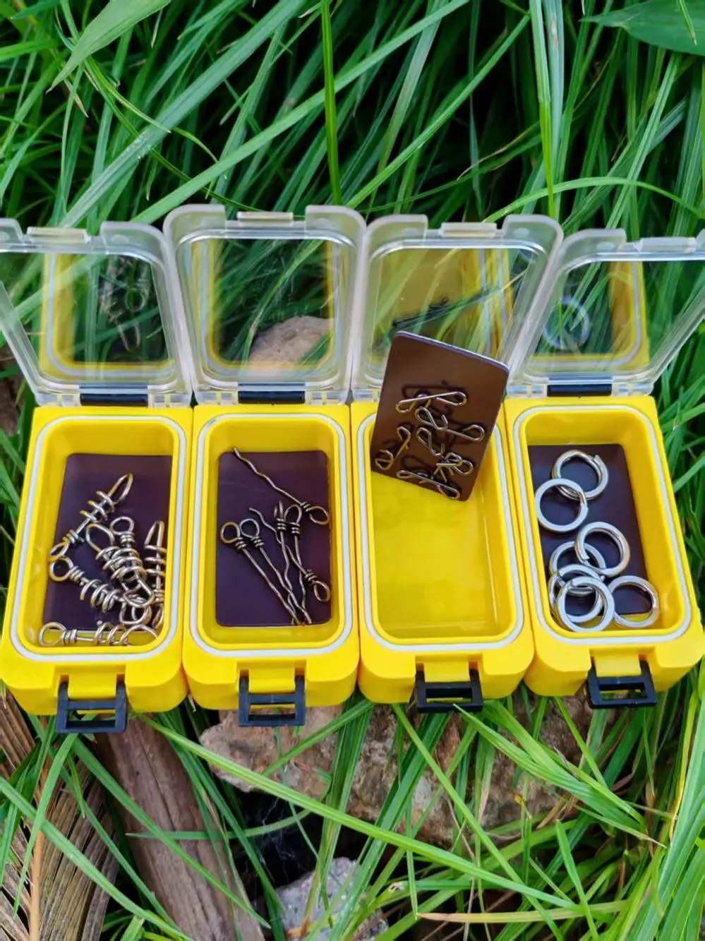 4er-Pack, kostenlose Zusatzbox für Angelhaken, Aufbewahrungsbox für Angelzubehör, magnetische Angelhaken- und Köderbox, kleine Werkzeugbox für Zubehör. – Detail 6